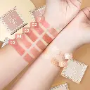 Golden Rose Iconic Blush Duo-hand-h.webp