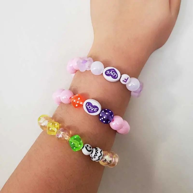kids-bracellet-1.webp