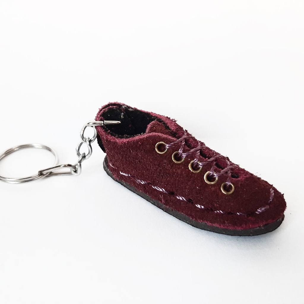 جاسوئیچی چرم طبیعی مدل کفش