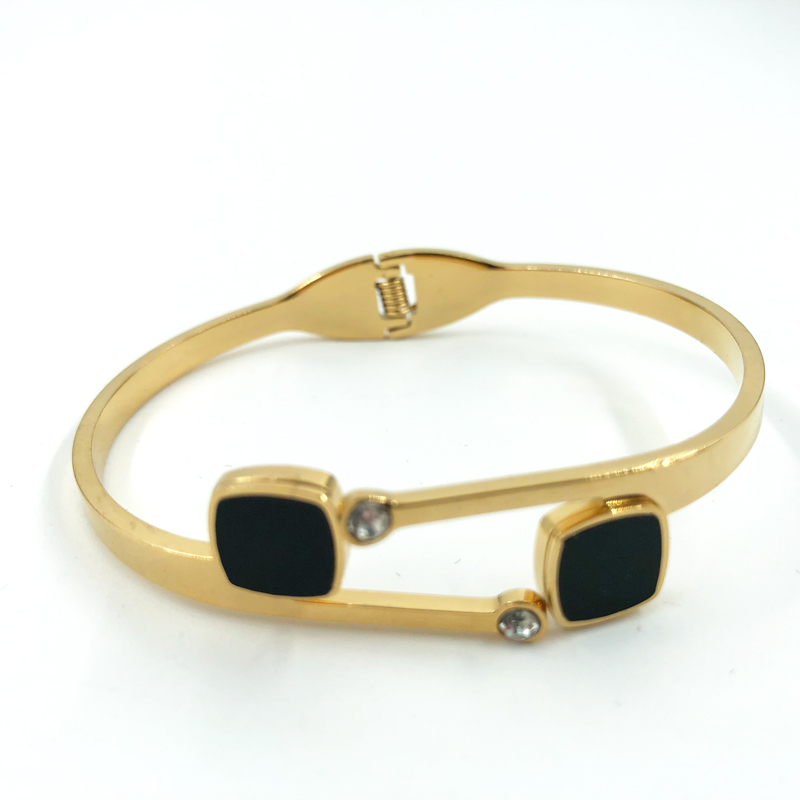 دستبند النگویی زنانه استیل کد W-br-55