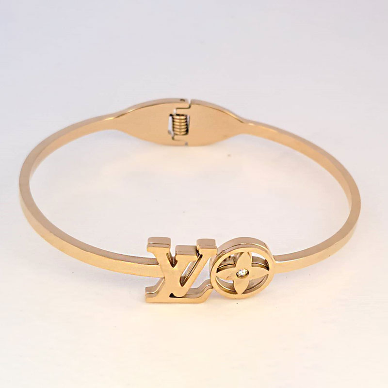 دستبند النگویی زنانه استیل کد W-br-59