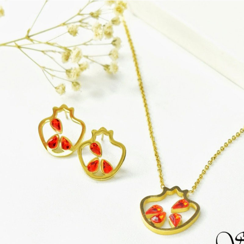 نیم ست گردنبند و گوشواره انار