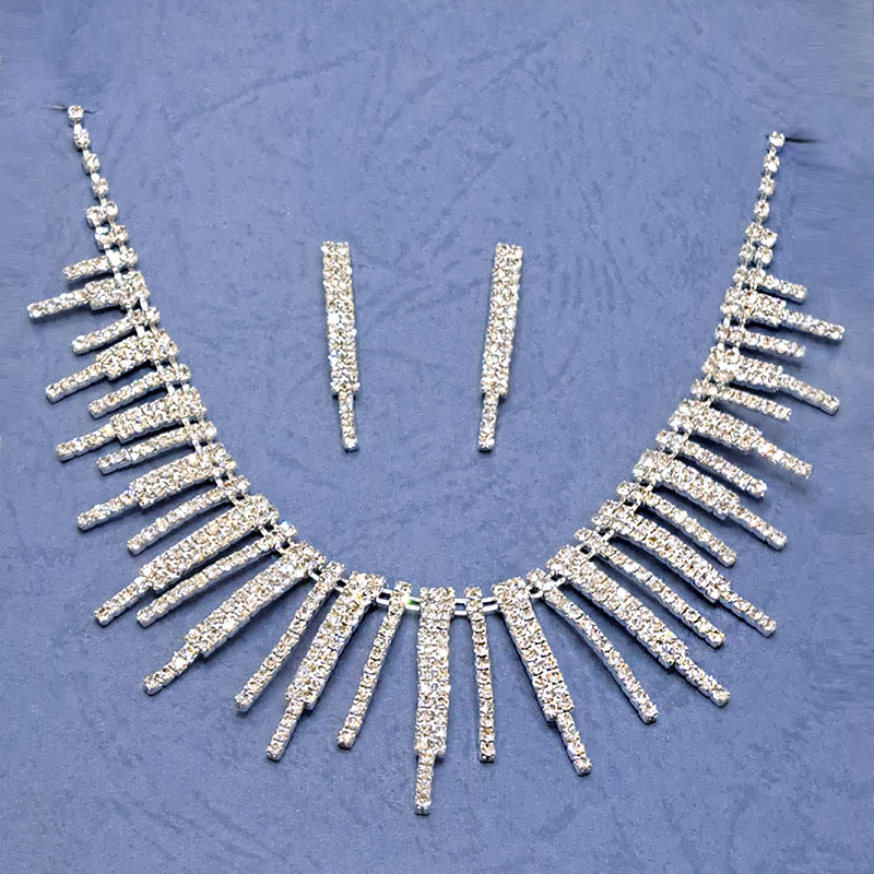 نیم ست طرح جواهر تیتانیوم کد w-se-291