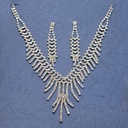 نیم ست طرح جواهر تیتانیوم کد w-se-300