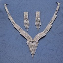 نیم ست طرح جواهر تیتانیوم کد w-se-301