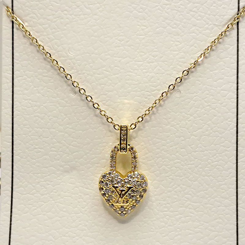 گردبند قلب مدل لویی ویتون