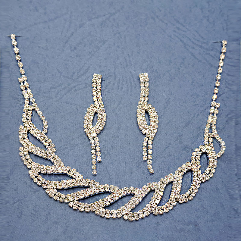 نیم ست زنانه تیتانیوم طرح جواهر کد w-se-05