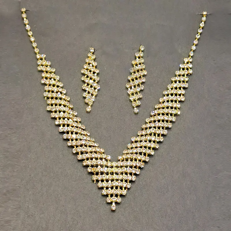 نیم ست زنانه تیتانیوم طرح جواهر کد w-se-09