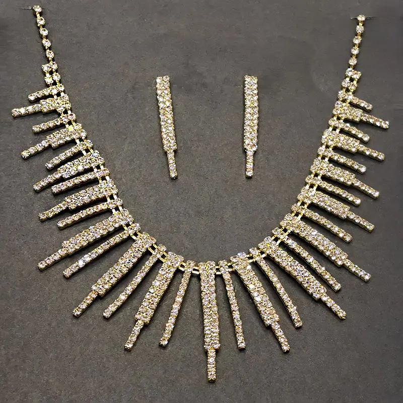 نیم ست طرح جواهر تیتانیوم کد w-se-291