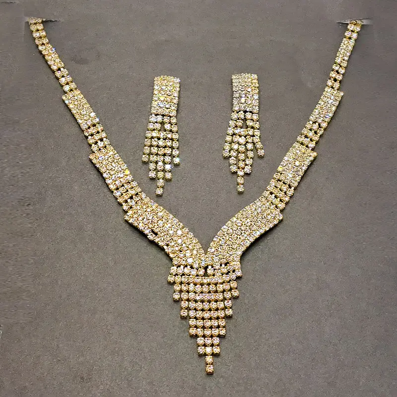 نیم ست طرح جواهر تیتانیوم کد w-se-301